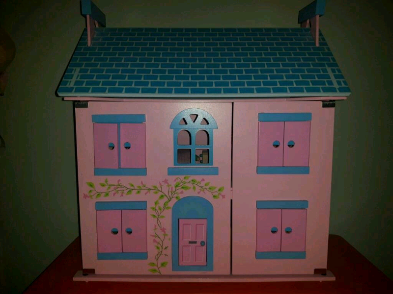 gumtree wooden dolls house